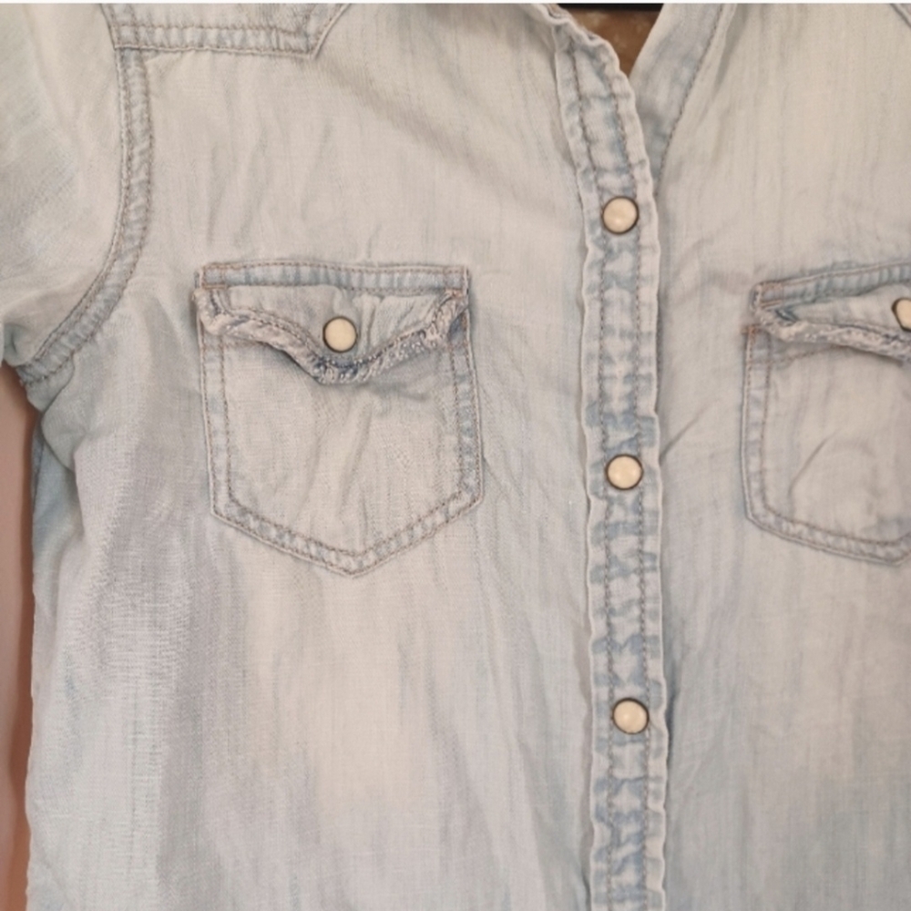 American Eagle Women's Denim Pearl Snap Button Down XS - Picture 2 of 7